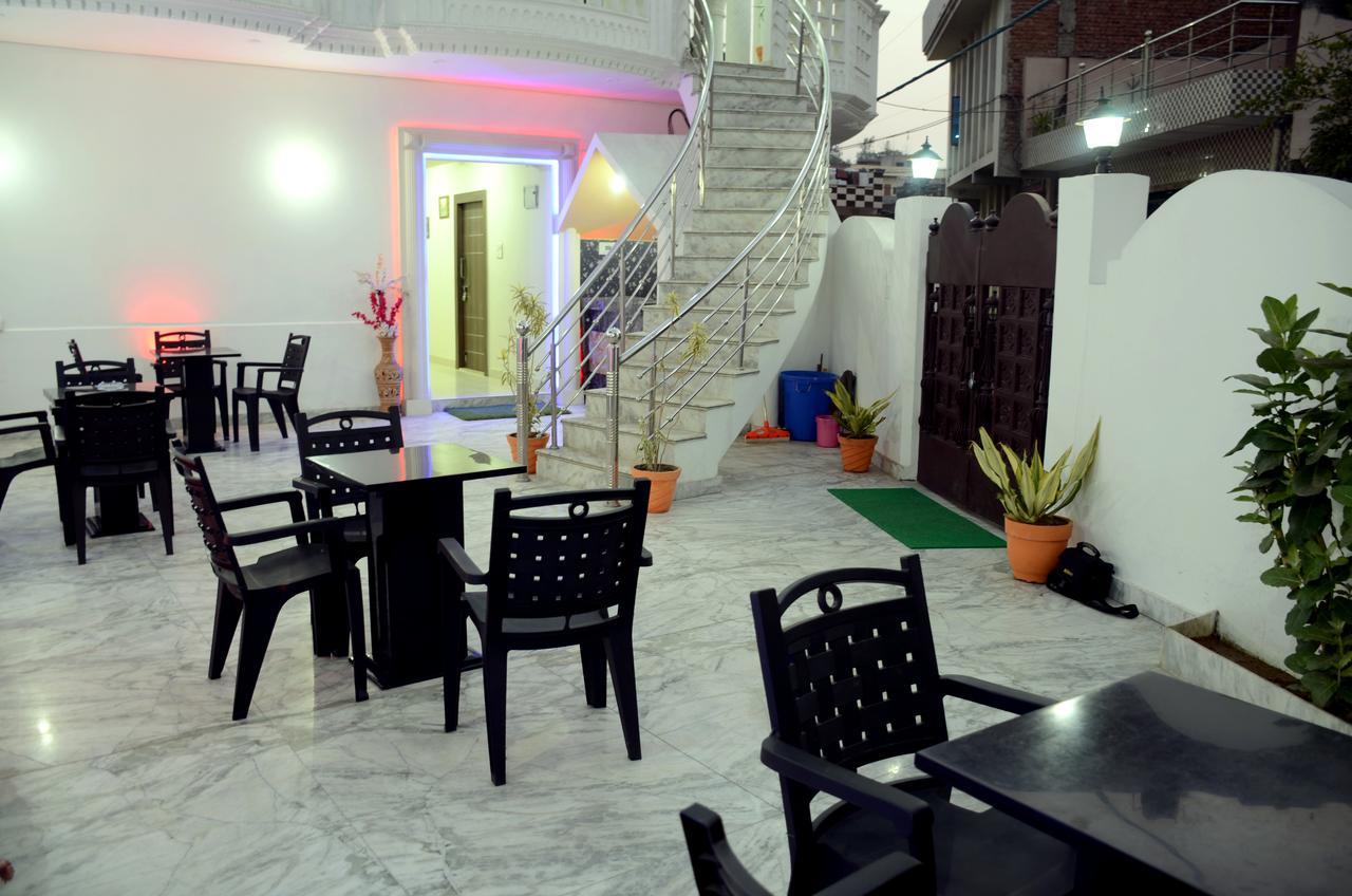Taj Square A Luxurious Family Homestay Agra (Uttar Pradesh) Exterior foto